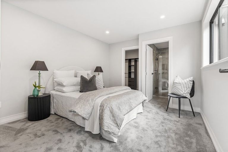 Photo of property in 7 Halcyon Bay Lane, Wainui, 0992