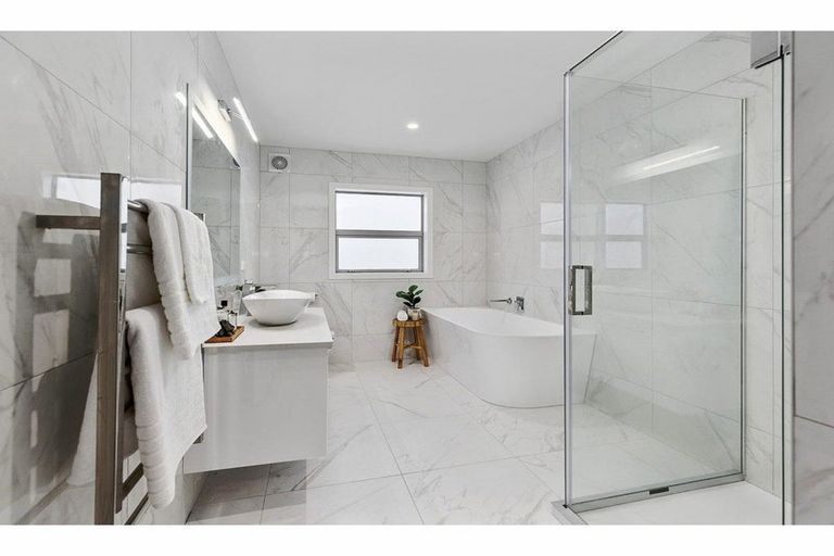 Photo of property in 103 Melksham Drive, Churton Park, Wellington, 6037