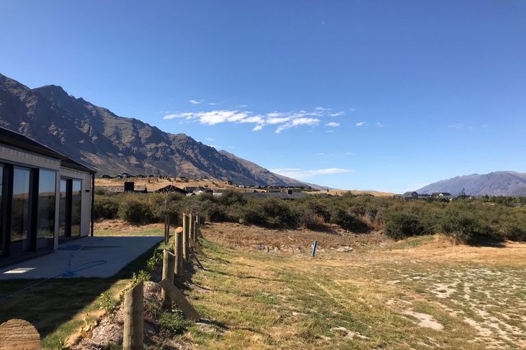 Photo of property in 9 Kerrera Lane, Jacks Point, Queenstown, 9371