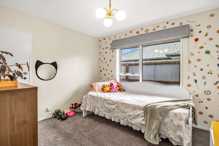 Photo of property in 43 Gladstone Road, Woodend, 7610