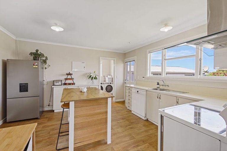 Photo of property in 8 Pandora Street, North New Brighton, Christchurch, 8083