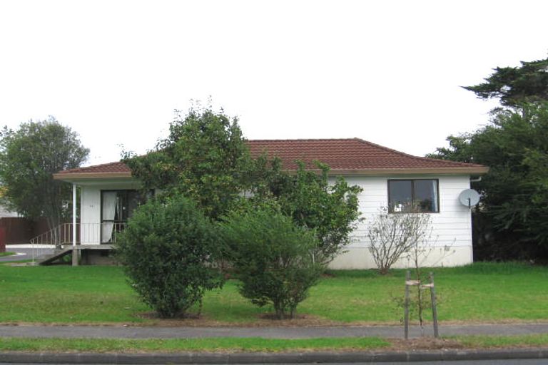 Photo of property in 1/85 Luanda Drive, Ranui, Auckland, 0612