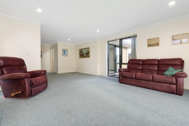 Photo of property in 718 Gloucester Road, Papamoa Beach, Papamoa, 3118