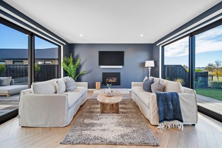 Photo of property in 14 Rapaki Street, Pegasus, 7612