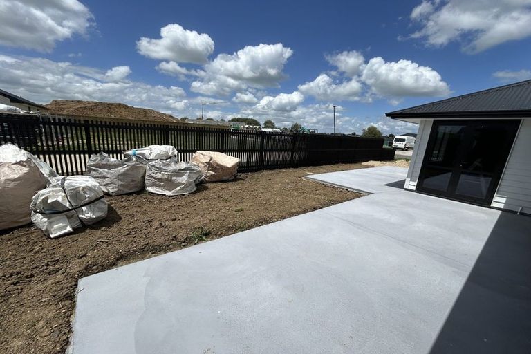 Photo of property in 42 Evergreen Parade, Rosehill, 2113