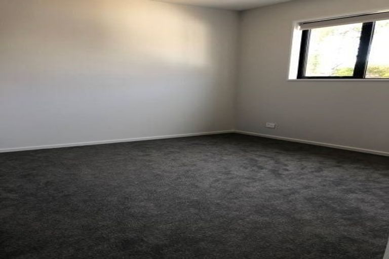 Photo of property in 2/57 Woodville Street, Edgeware, Christchurch, 8013