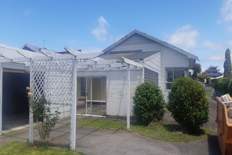 Photo of property in 12 Cordelia Street, Stratford, 4332