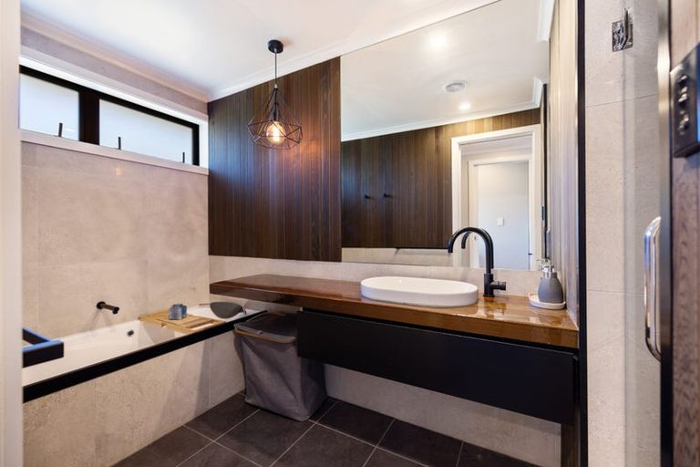 Photo of property in 32 Cridland Street West, Kaiapoi, 7630