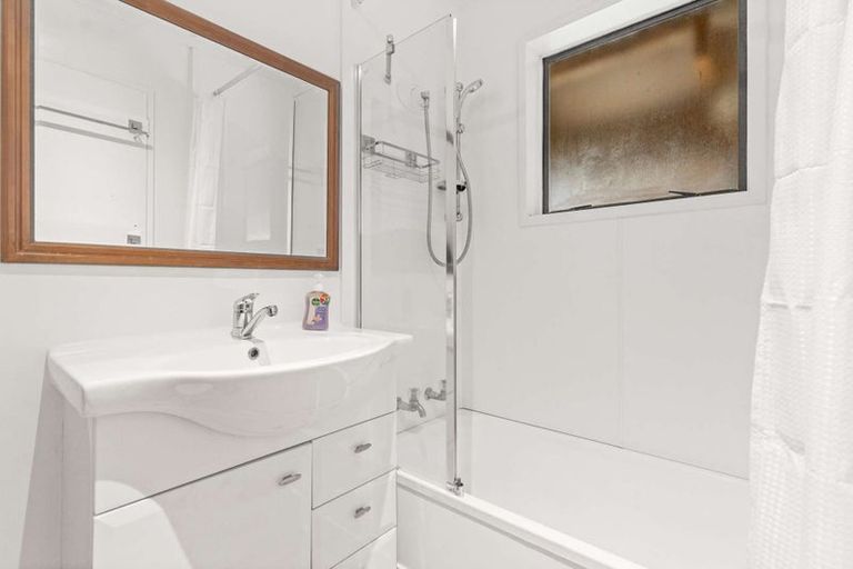 Photo of property in 24b Reeve Road, Owhata, Rotorua, 3010