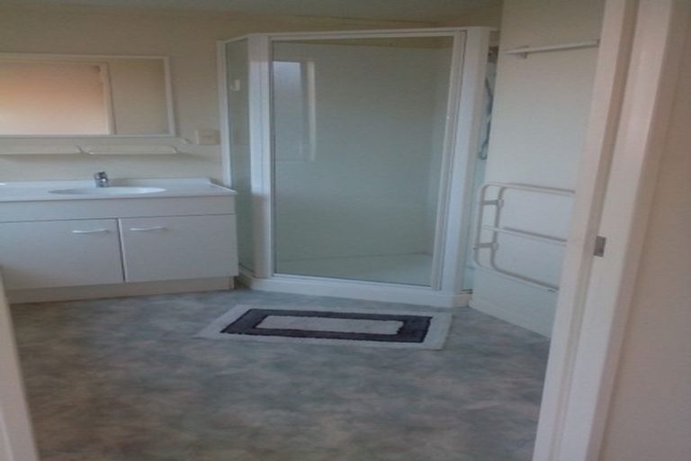 Photo of property in 16/61a Birkdale Road, Birkdale, Auckland, 0626