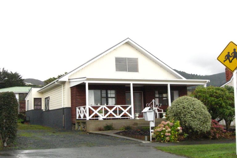 Photo of property in 102 Stevenson Avenue, Sawyers Bay, Port Chalmers, 9023