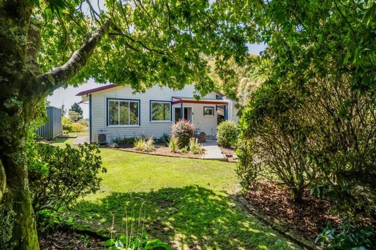 Photo of property in 25 Portia Street, Stratford, 4332