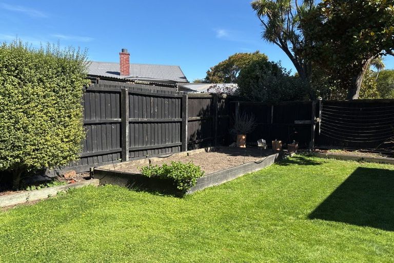 Photo of property in 40 Mcfaddens Road, St Albans, Christchurch, 8052