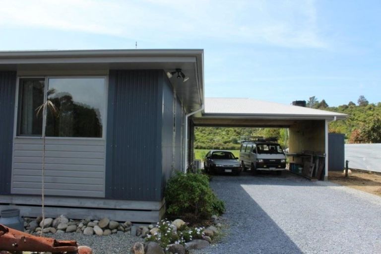 Photo of property in 727 Collingwood-bainham Main Road, Rockville, Collingwood, 7073