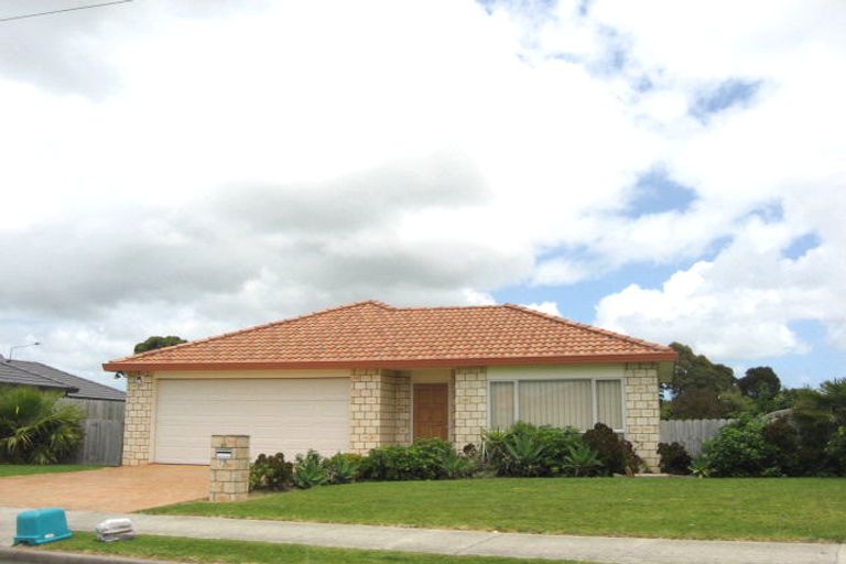 Photo of property in 27 Morewa Place, Takanini, 2112