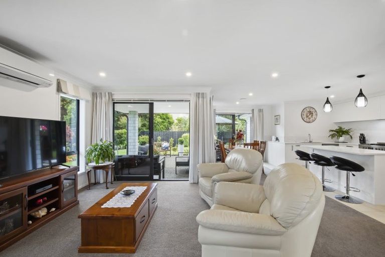 Photo of property in 130 Lisle Farm Drive, Pukekohe, 2120