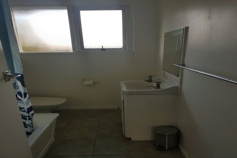 Photo of property in 3/15 Glengarry Road, Glen Eden, Auckland, 0602