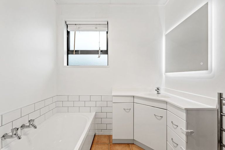 Photo of property in 156 Pine Avenue, South New Brighton, Christchurch, 8062