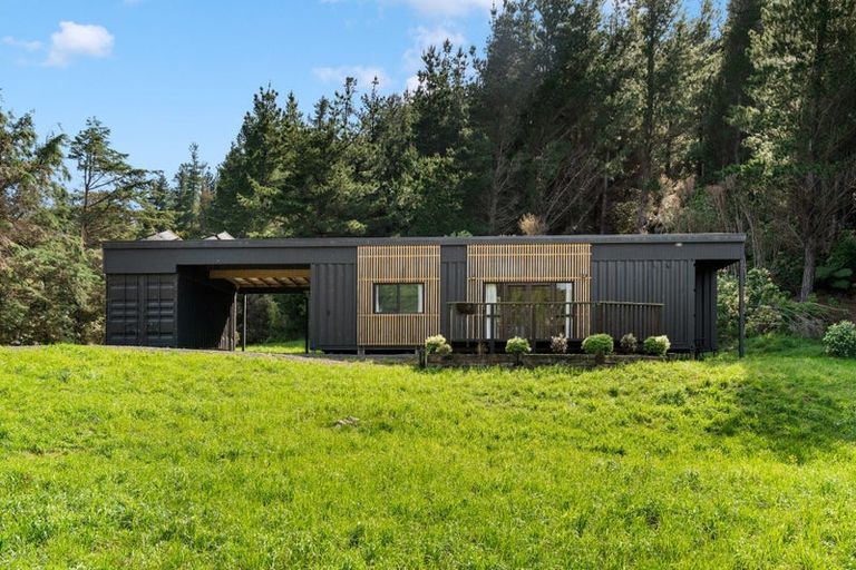 Photo of property in 90 Hoeke Road, Carrington, Carterton, 5791