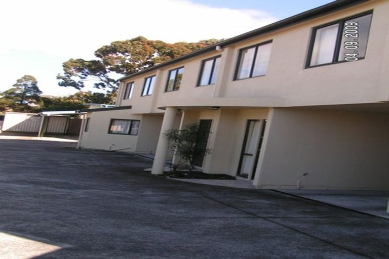 Photo of property in 4/89 Portage Road, New Lynn, Auckland, 0600