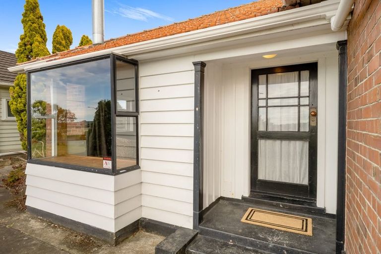 Photo of property in 31 Jackson Street, College Estate, Whanganui, 4500