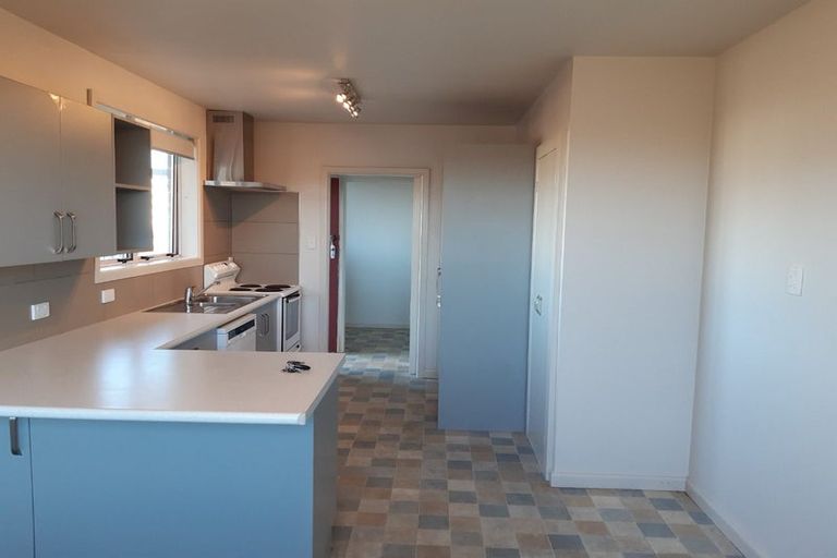 Photo of property in 41 Skerten Avenue, Hornby, Christchurch, 8042