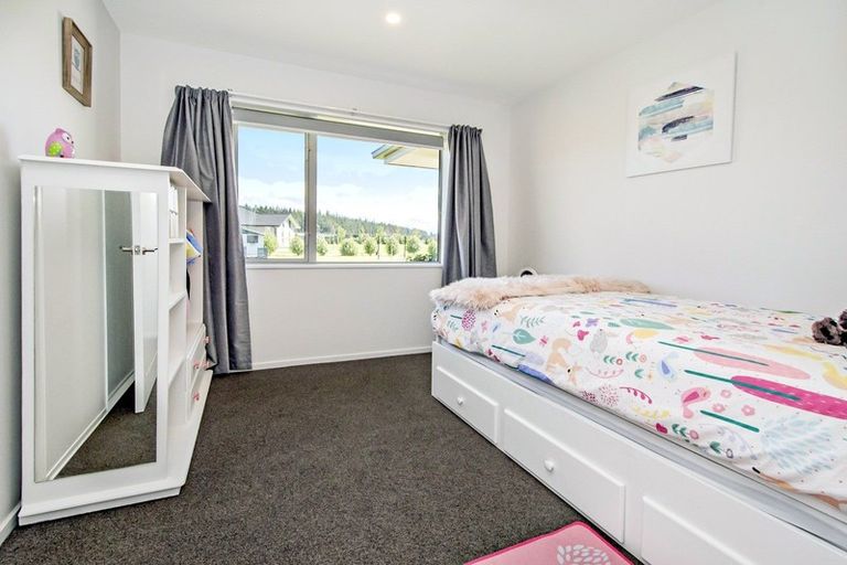 Photo of property in 25 Landsborough Drive, Darfield, 7571