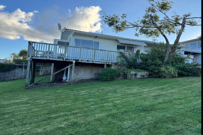 Photo of property in 2/57 Coronation Road, Hillcrest, Auckland, 0627