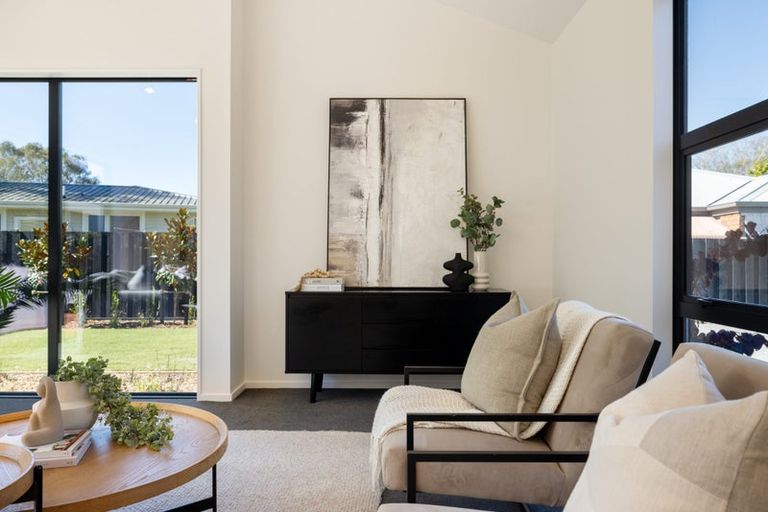 Photo of property in 120 Aorangi Road, Bryndwr, Christchurch, 8053