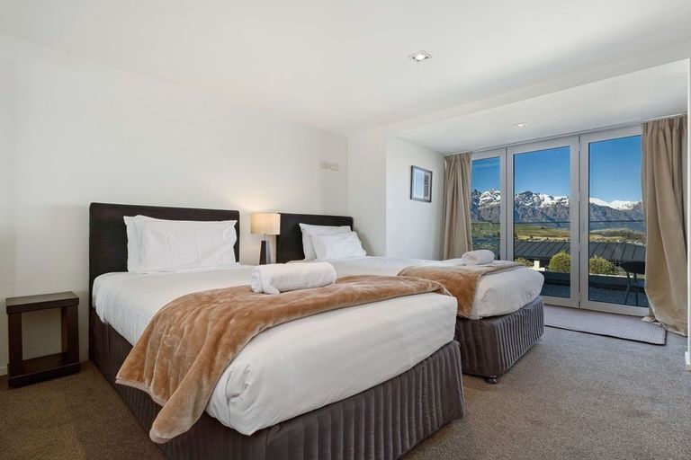 Photo of property in 74 Panorama Terrace, Queenstown, 9300