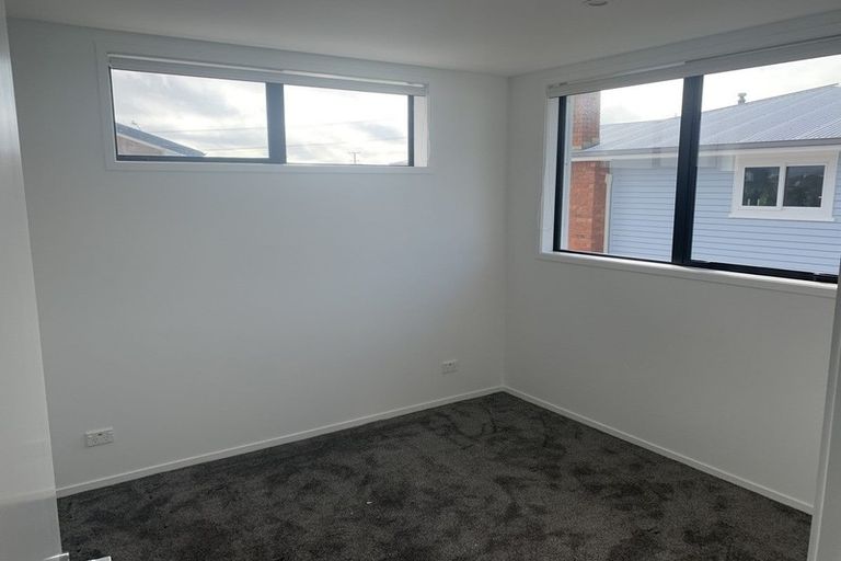 Photo of property in 52c Vodanovich Road, Te Atatu South, Auckland, 0610