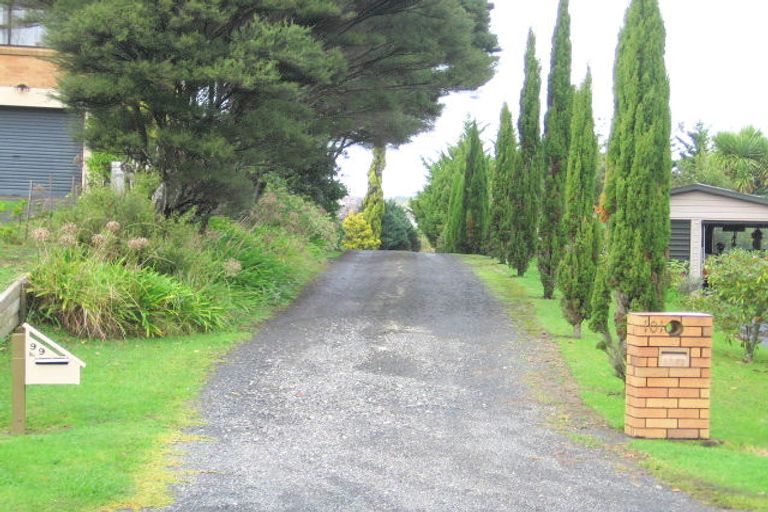 Photo of property in 101 Rosario Crescent, Red Beach, 0932