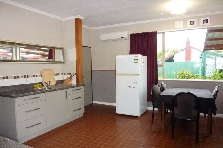 Photo of property in 14 Queen Street, Westport, 7825