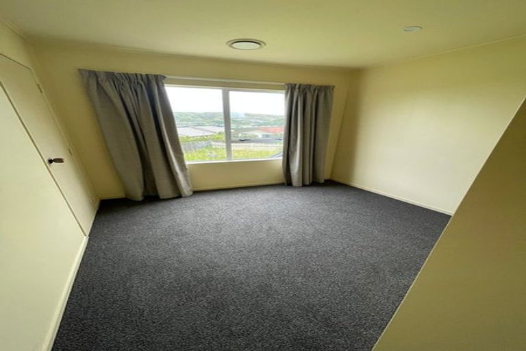 Photo of property in 146 Mark Avenue, Grenada Village, Wellington, 6037