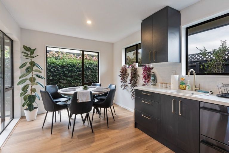 Photo of property in 16b Beauford Place, Parklands, Christchurch, 8083