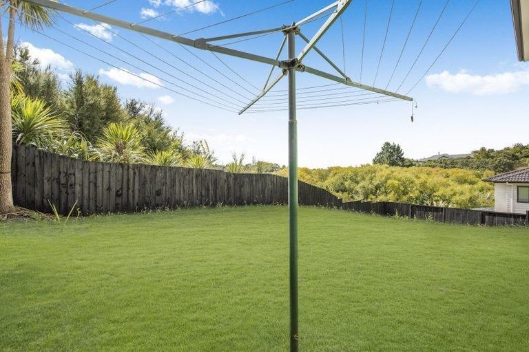 Photo of property in 125 Keri Vista Rise, Papakura, 2110
