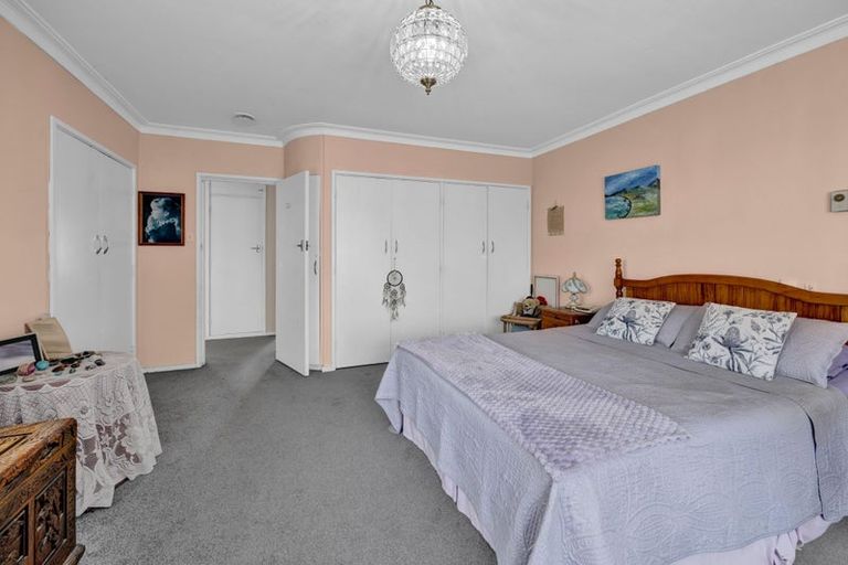 Photo of property in 28 Camberwell Road, Hawera, 4610