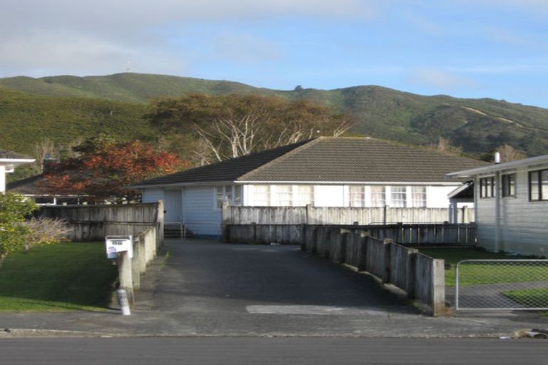 Photo of property in 8b Mayo Grove, Naenae, Lower Hutt, 5011