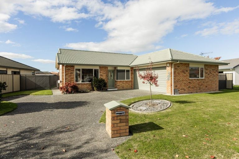 Photo of property in 7 Forbury Way, Taradale, Napier, 4112