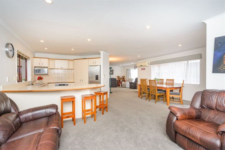 Photo of property in 21 Parnell Heights Drive, Kelvin Grove, Palmerston North, 4414