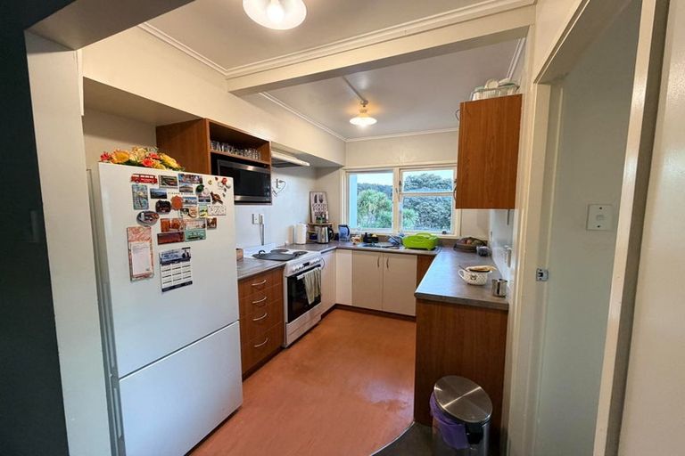 Photo of property in 95 Farmer Crescent, Taita, Lower Hutt, 5011