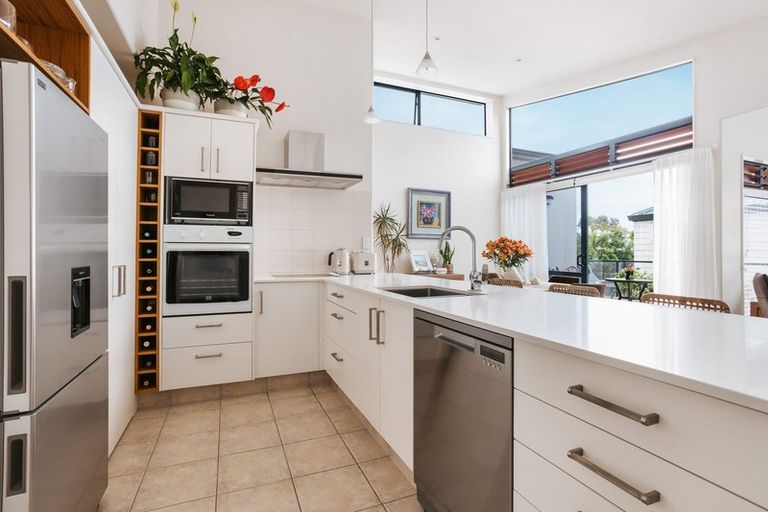 Photo of property in 15d Pacific Avenue, Mount Maunganui, 3116