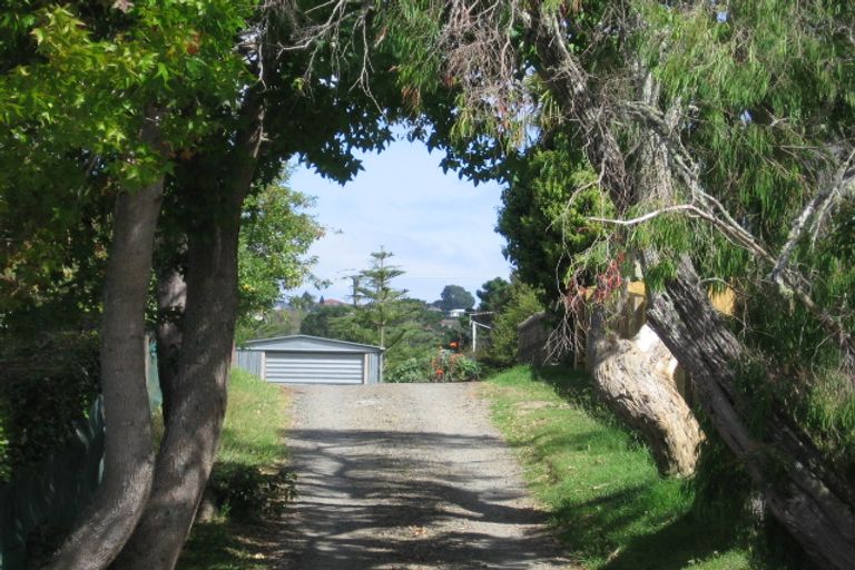 Photo of property in 1/31 Japonica Drive, Beach Haven, Auckland, 0626