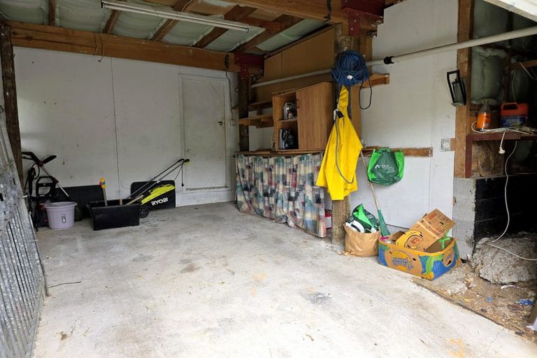 Photo of property in 1/231 Don Buck Road, Massey, Auckland, 0614