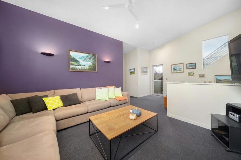 Photo of property in 31a Kings Drive, Wanaka, 9305