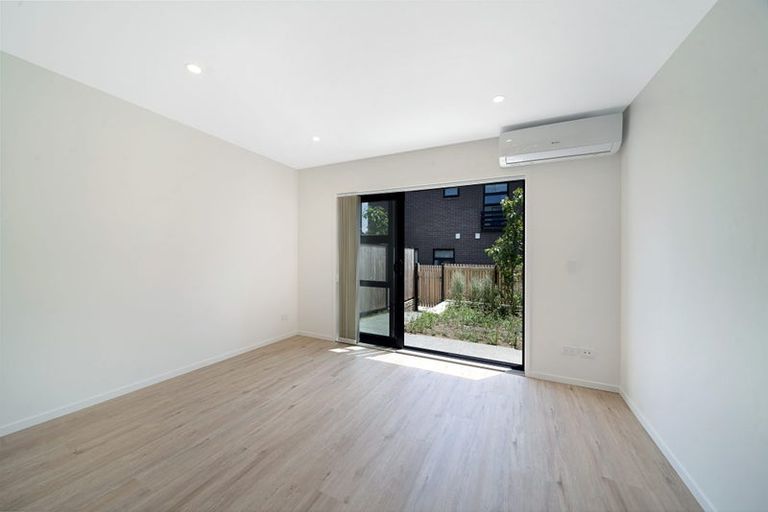 Photo of property in 148 Mcleod Road, Te Atatu South, Auckland, 0610