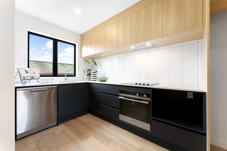 Photo of property in 8 Parenga Lane, Kumeu, 0810