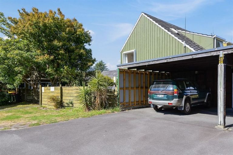 Photo of property in 100unit Lake Road, Koutu, Rotorua, 3010