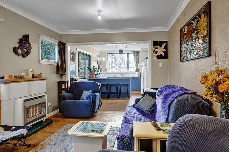 Photo of property in 73 Turuturu Road, Hawera, 4610