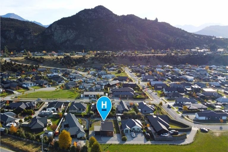Photo of property in 5 Mallard Street, Albert Town, Wanaka, 9305